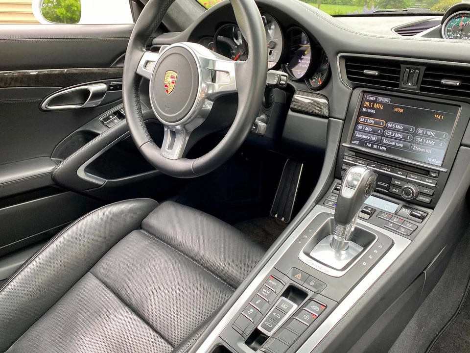 2013 Porsche 991 Carrera 4S - Image 16 of 25