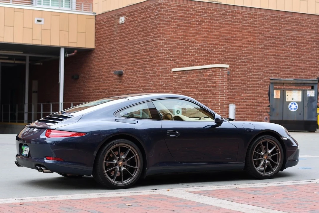 2013 Porsche 991 Carrera - Image 5 of 31