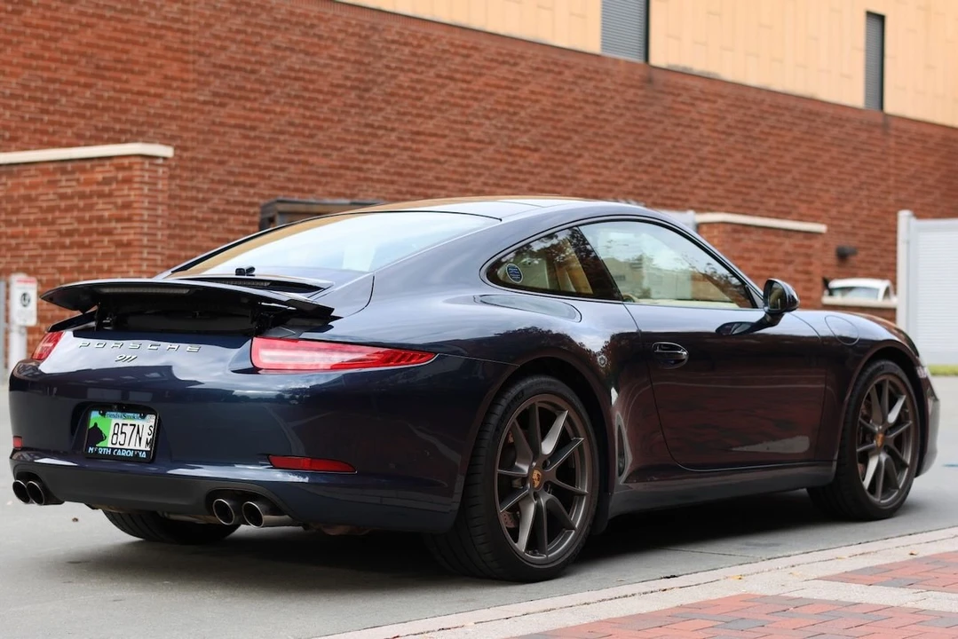 2013 Porsche 991 Carrera - Image 10 of 31