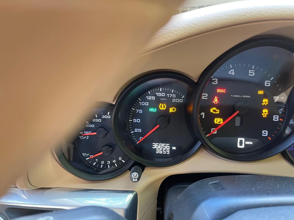 2013 Porsche 991 Carrera S - Image 9 of 10