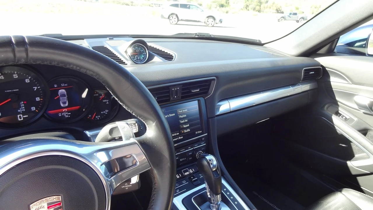 2013 Porsche 991 Carrera - Image 8 of 17