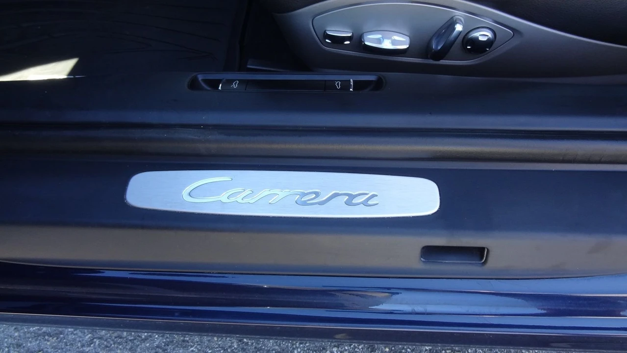 2013 Porsche 991 Carrera - Image 11 of 17