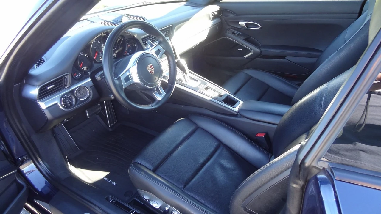 2013 Porsche 991 Carrera - Image 10 of 17