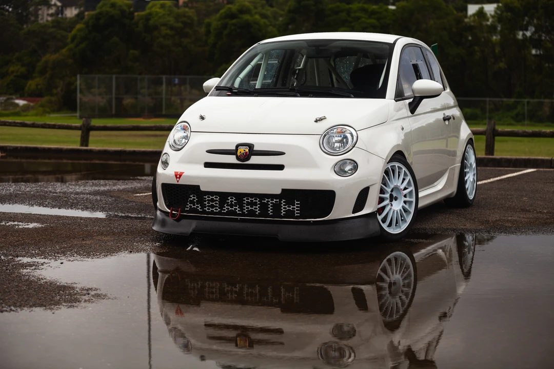 2013 Fiat Abarth 500 - Image 5 of 31