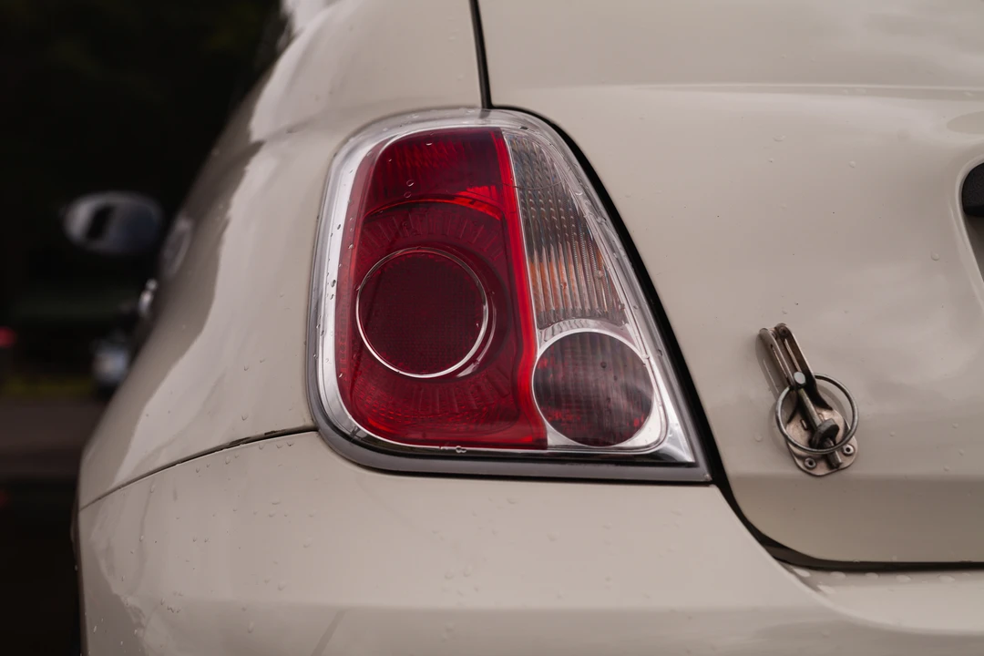 2013 Fiat Abarth 500 - Image 22 of 31