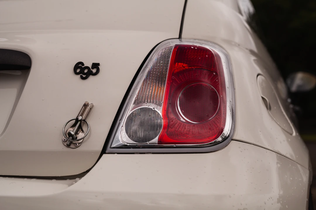 2013 Fiat Abarth 500 - Image 23 of 31