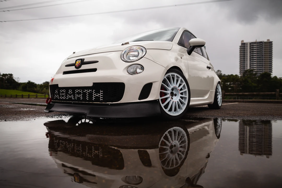 2013 Fiat Abarth 500 - Image 10 of 31