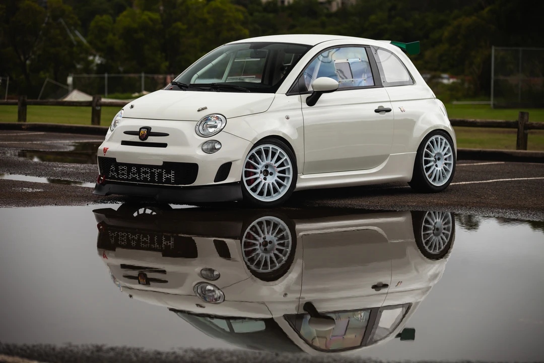 2013 Fiat Abarth 500 - Image 11 of 31