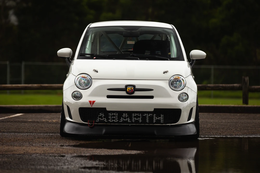 2013 Fiat Abarth 500 - Image 14 of 31