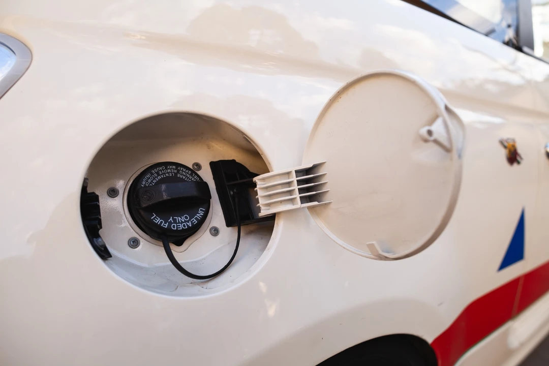 2013 Fiat Abarth 500 - Image 27 of 31