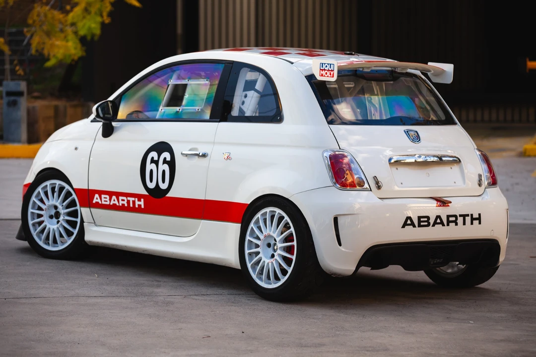2013 Fiat Abarth 500 - Image 11 of 31