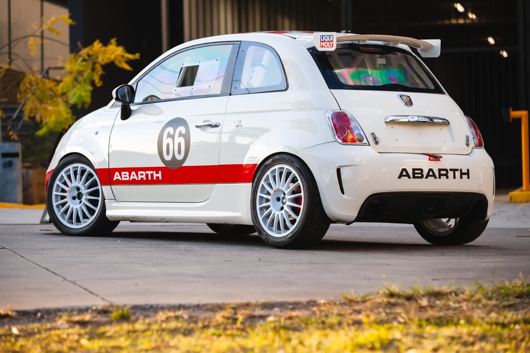 2013 Fiat Abarth 500 - Image 5 of 31