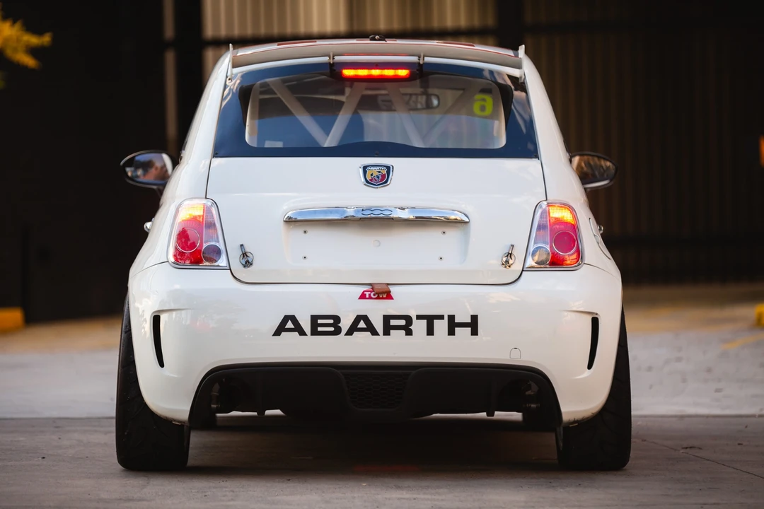 2013 Fiat Abarth 500 - Image 16 of 31