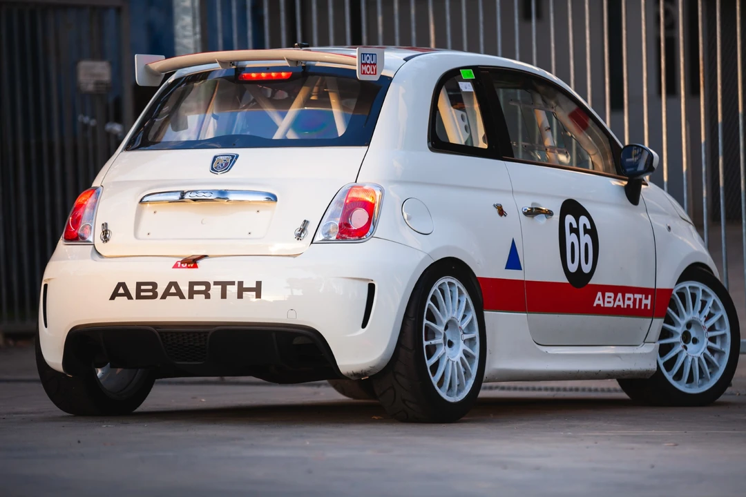 2013 Fiat Abarth 500 - Image 20 of 31