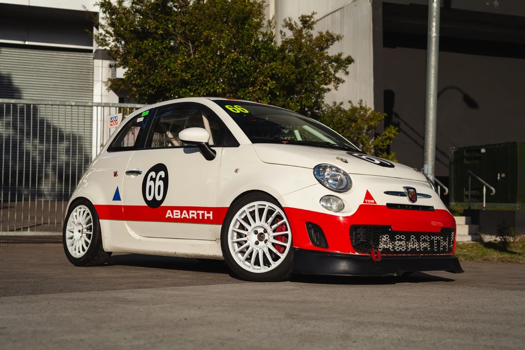 2013 Fiat Abarth 500 - Image 8 of 31