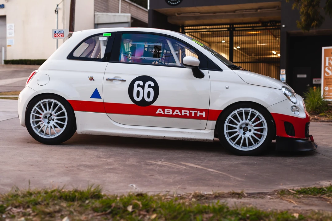 2013 Fiat Abarth 500 - Image 24 of 31