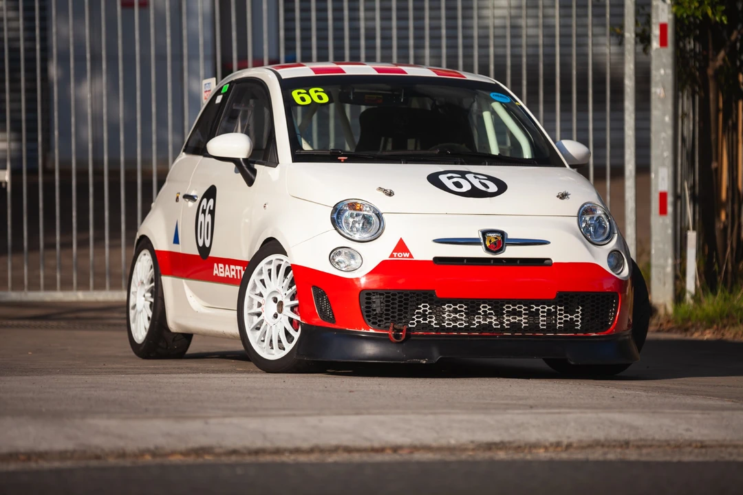 2013 Fiat Abarth 500 - Image 9 of 31