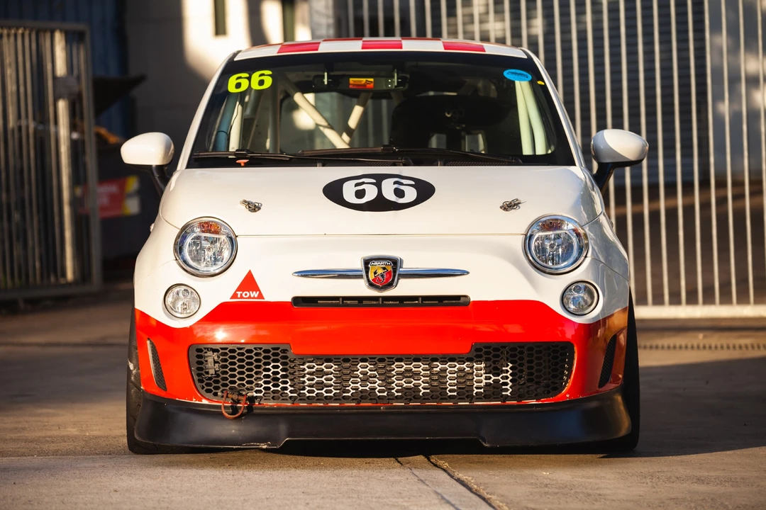 2013 Fiat Abarth 500 - Image 6 of 31