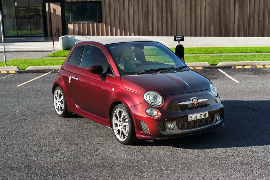 2013 Fiat Abarth 500 - Image 10 of 31