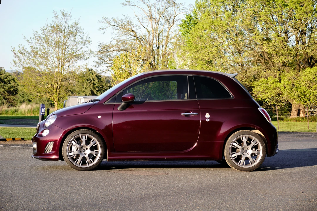 2013 Fiat Abarth 500 - Image 5 of 31