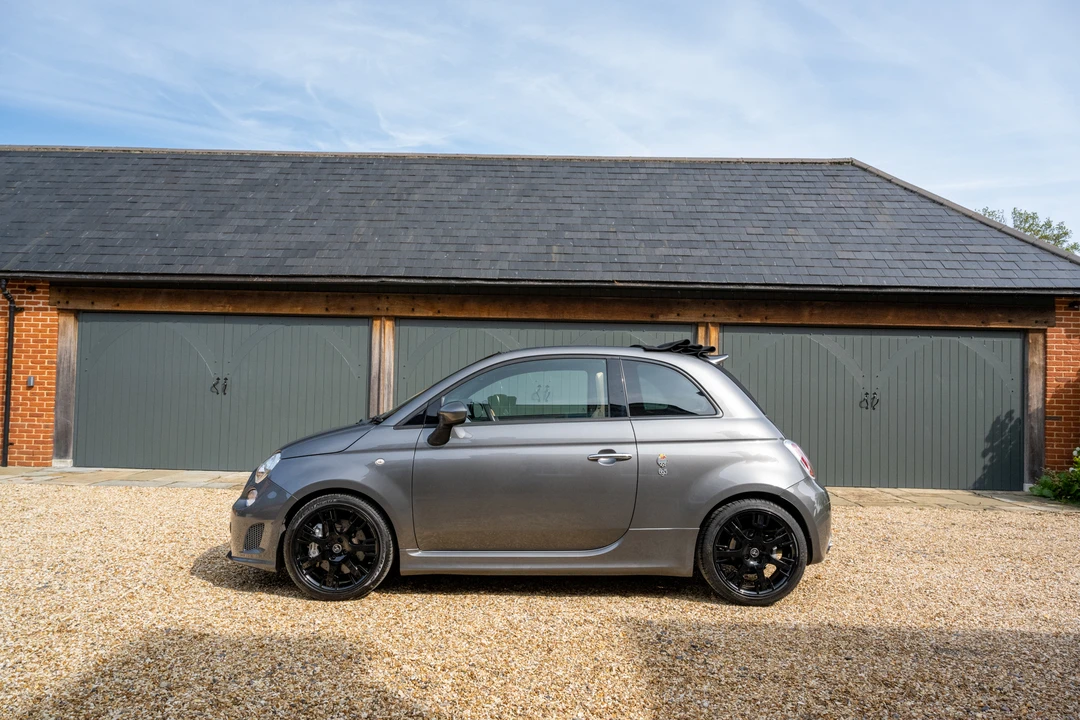2013 Fiat Abarth 500 - Image 5 of 31