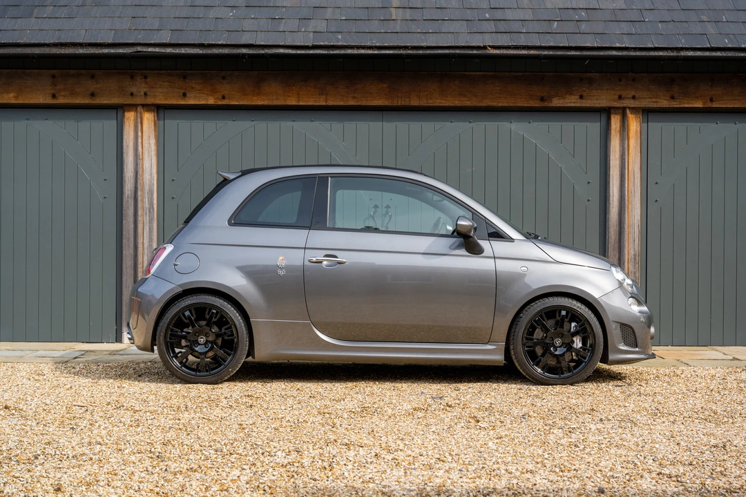 2013 Fiat Abarth 500 - Image 9 of 31