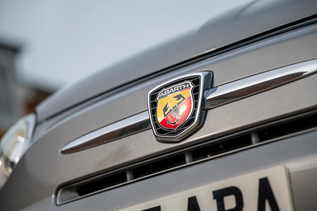 2013 Fiat Abarth 500 - Image 27 of 31