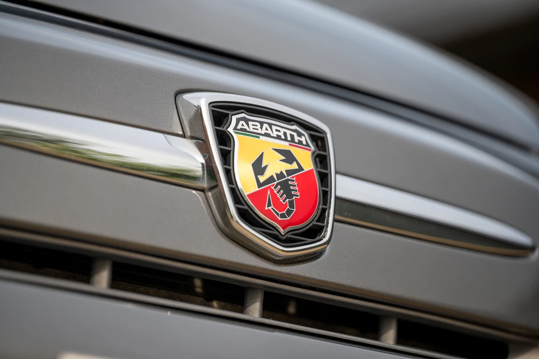 2013 Fiat Abarth 500 - Image 19 of 31
