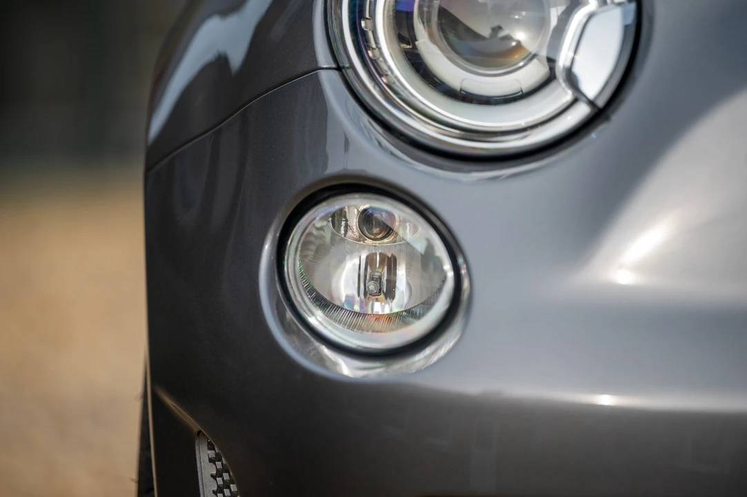2013 Fiat Abarth 500 - Image 24 of 31