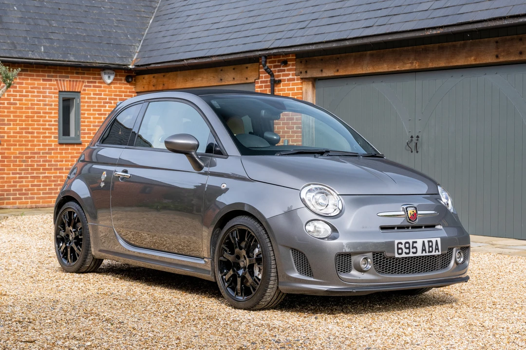 2013 Fiat Abarth 500 - Image 2 of 31