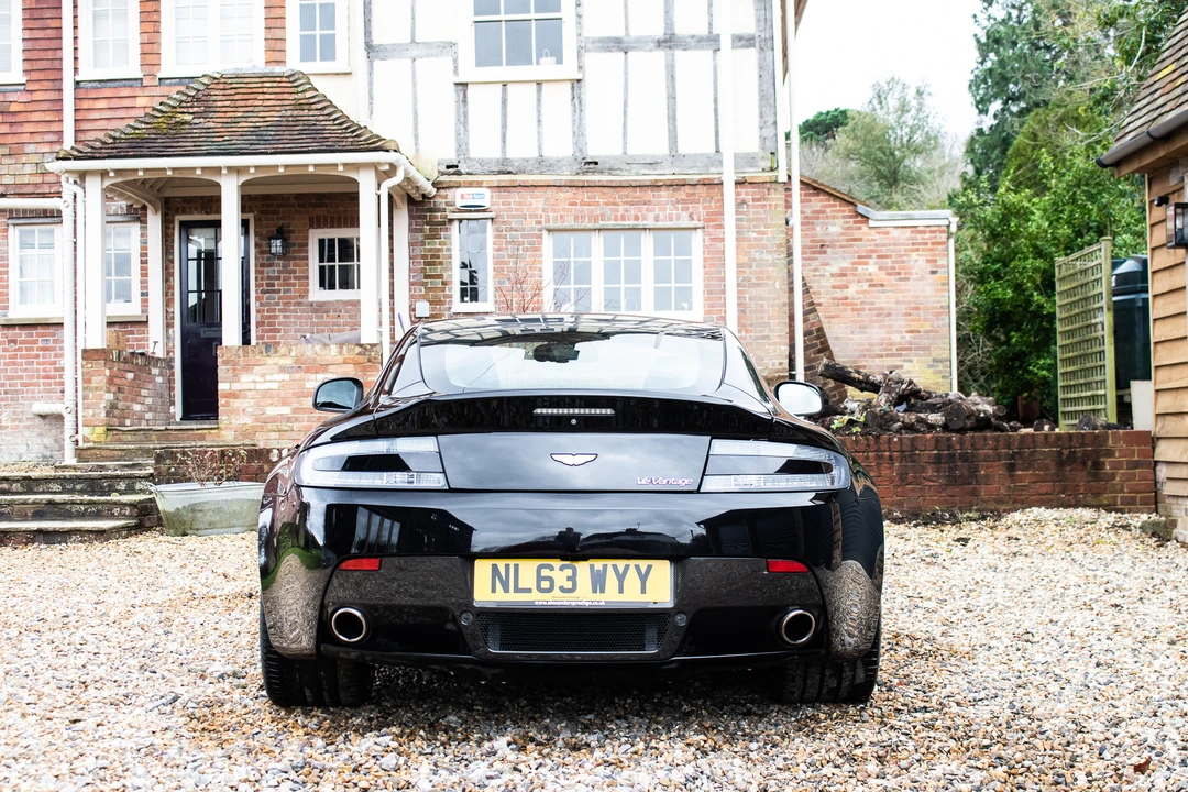 2013 Aston Martin V12 Vantage (2010-2018) - Image 25 of 31