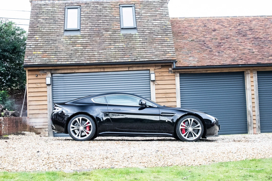 2013 Aston Martin V12 Vantage (2010-2018) - Image 30 of 31