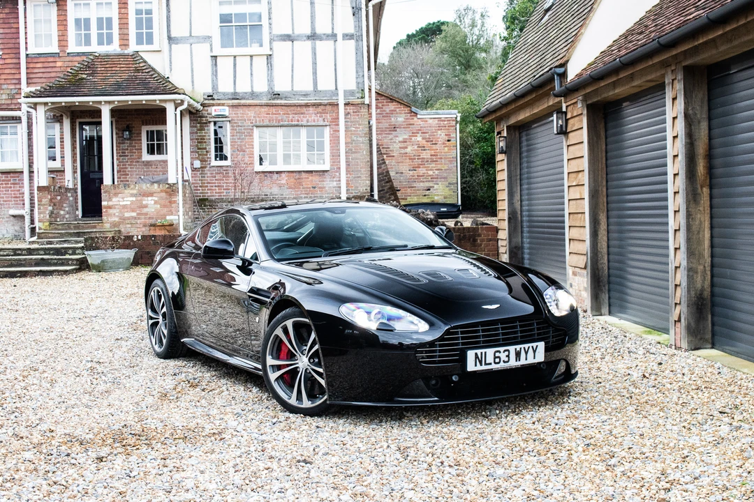 2013 Aston Martin V12 Vantage (2010-2018) - Image 3 of 31