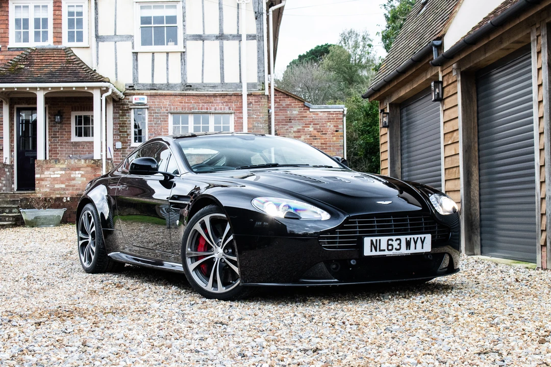 2013 Aston Martin V12 Vantage (2010-2018) - Image 2 of 31