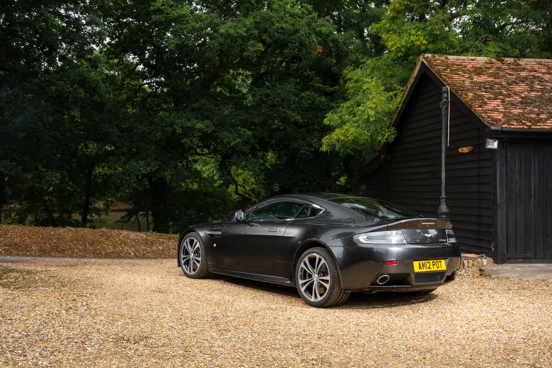 2013 Aston Martin V12 Vantage (2010-2018) - Image 13 of 31