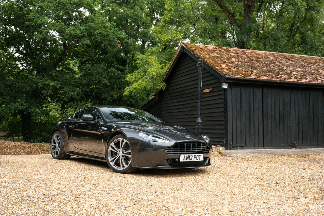 2013 Aston Martin V12 Vantage (2010-2018) - Image 15 of 31