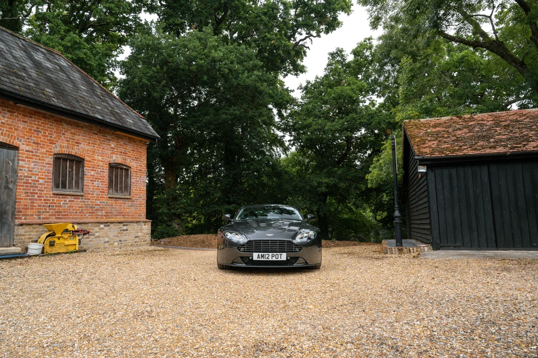 2013 Aston Martin V12 Vantage (2010-2018) - Image 16 of 31