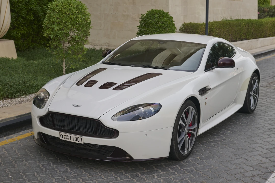 2013 Aston Martin V12 Vantage (2010-2018) - Image 11 of 31
