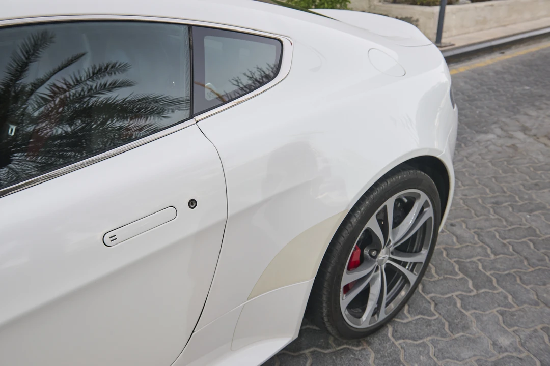 2013 Aston Martin V12 Vantage (2010-2018) - Image 26 of 31