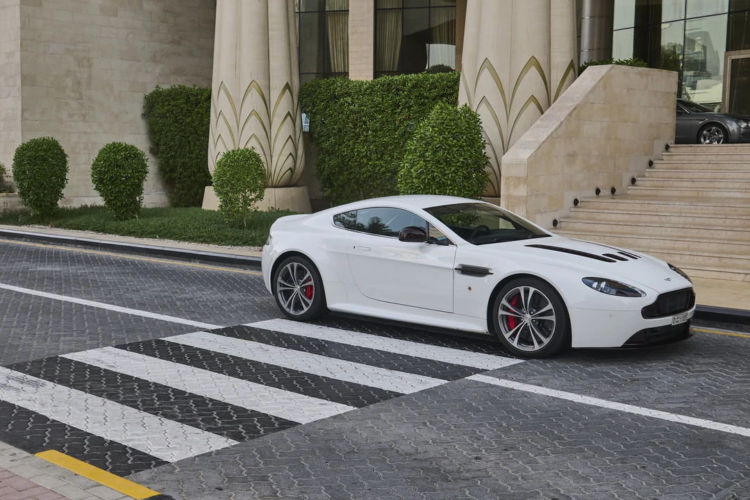 2013 Aston Martin V12 Vantage (2010-2018) - Image 14 of 31