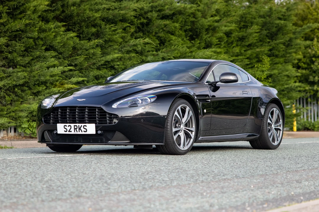 2013 Aston Martin V12 Vantage (2010-2018) - Image 2 of 31