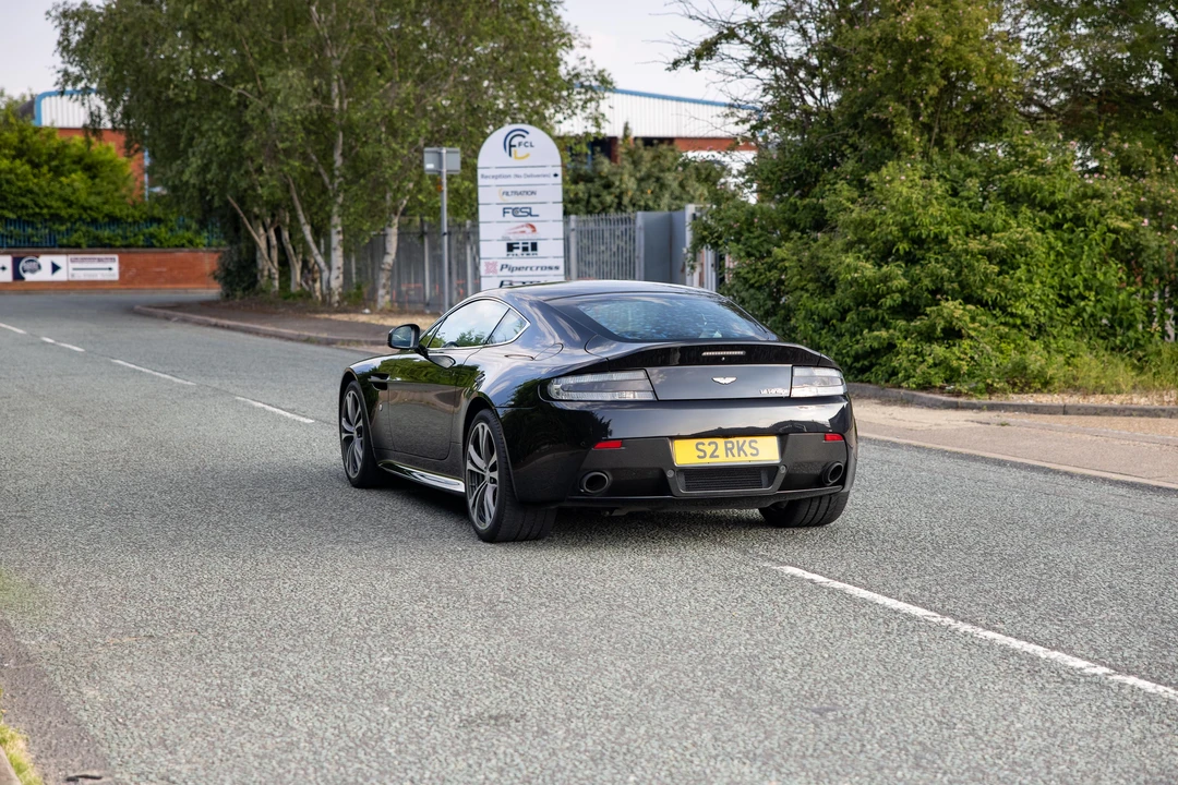 2013 Aston Martin V12 Vantage (2010-2018) - Image 18 of 31