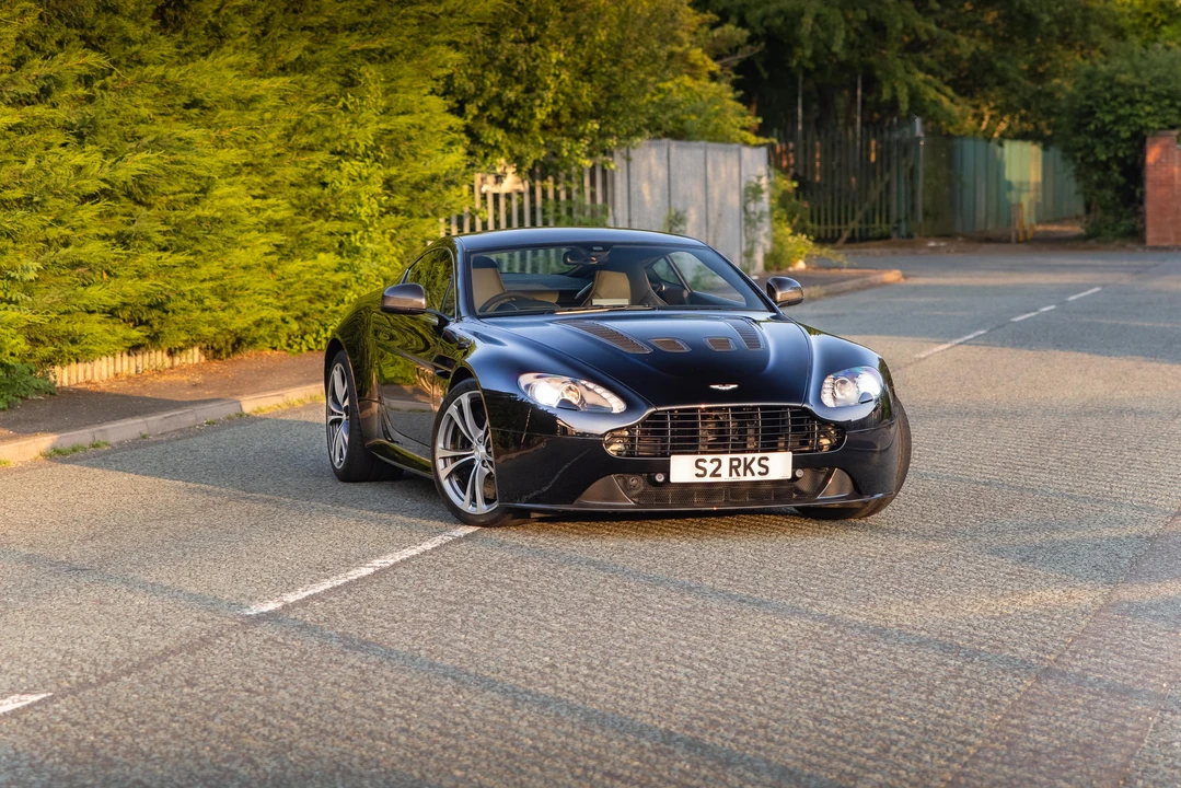 2013 Aston Martin V12 Vantage (2010-2018) - Image 26 of 31