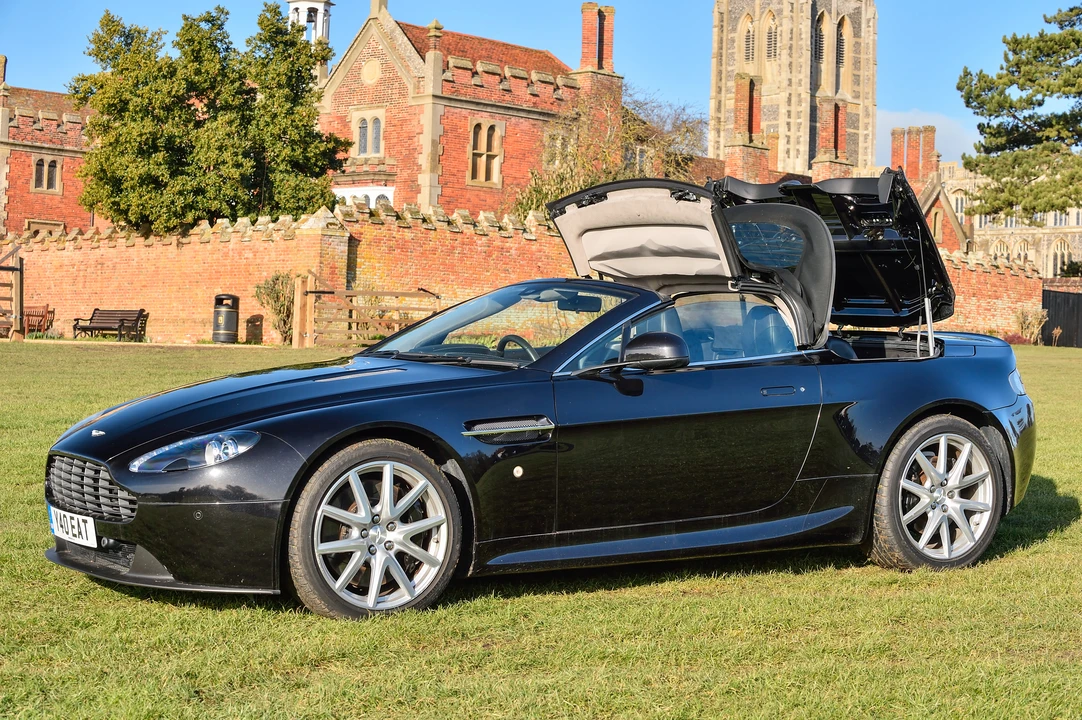 2013 Aston Martin V8 Vantage (2006-2017) - Image 14 of 31