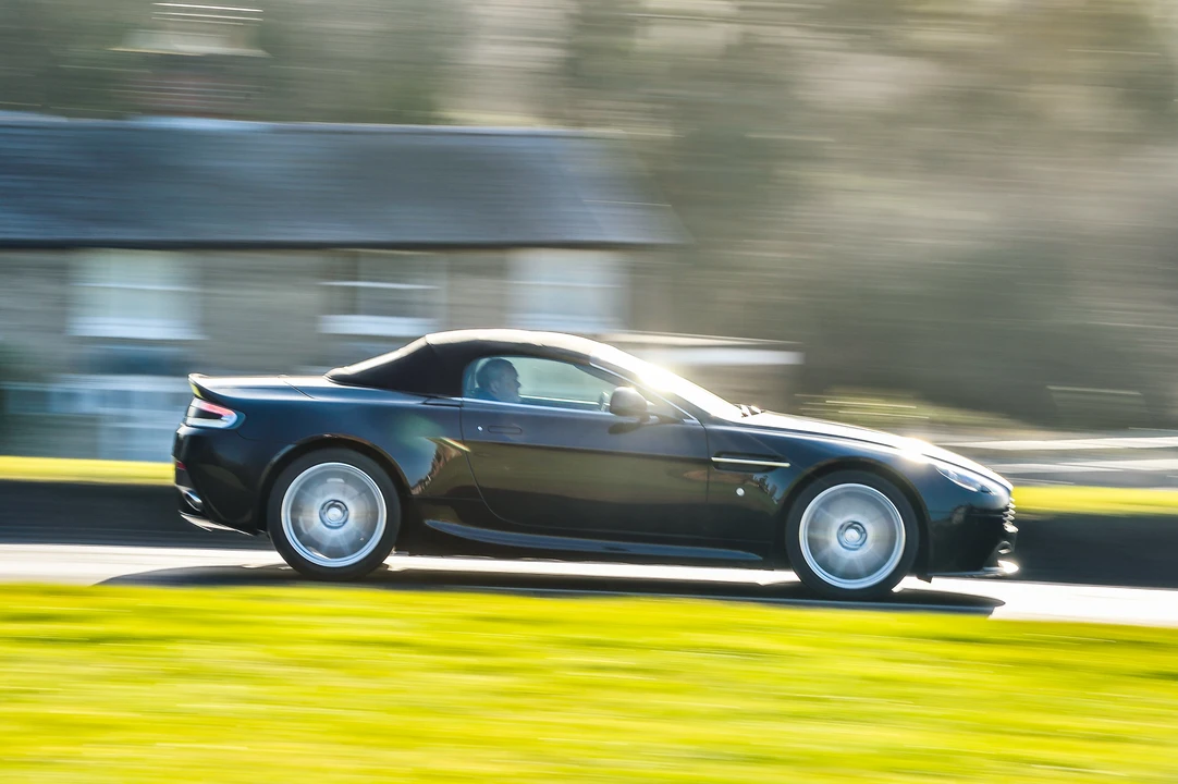 2013 Aston Martin V8 Vantage (2006-2017) - Image 17 of 31