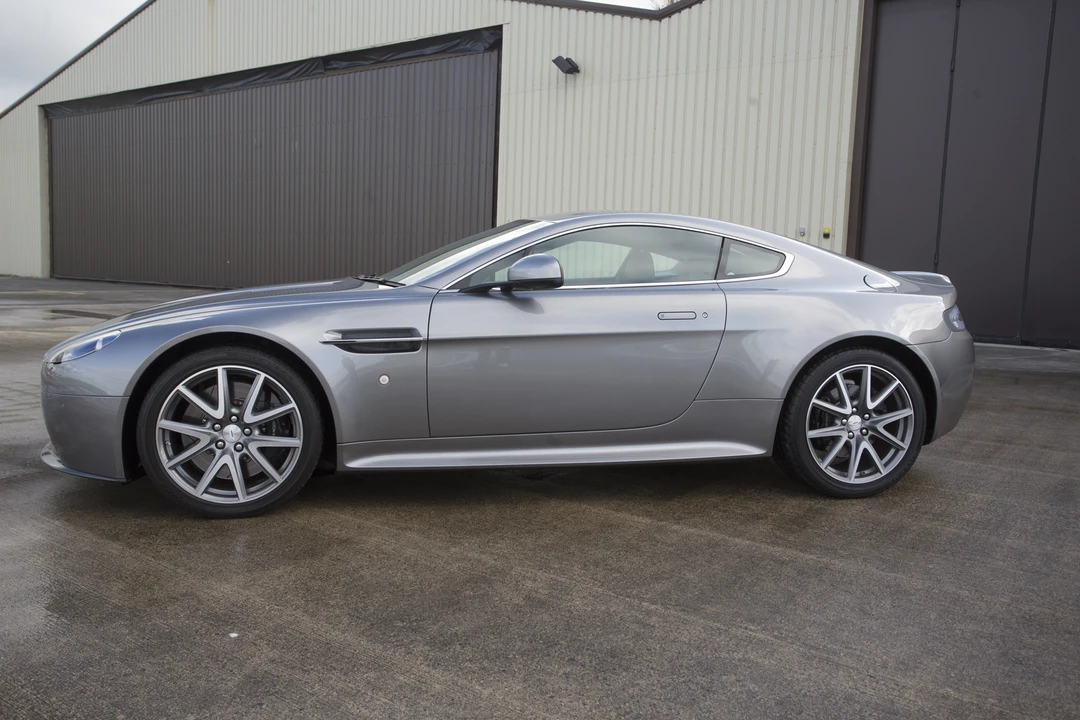2013 Aston Martin V8 Vantage (2006-2017) - Image 16 of 31