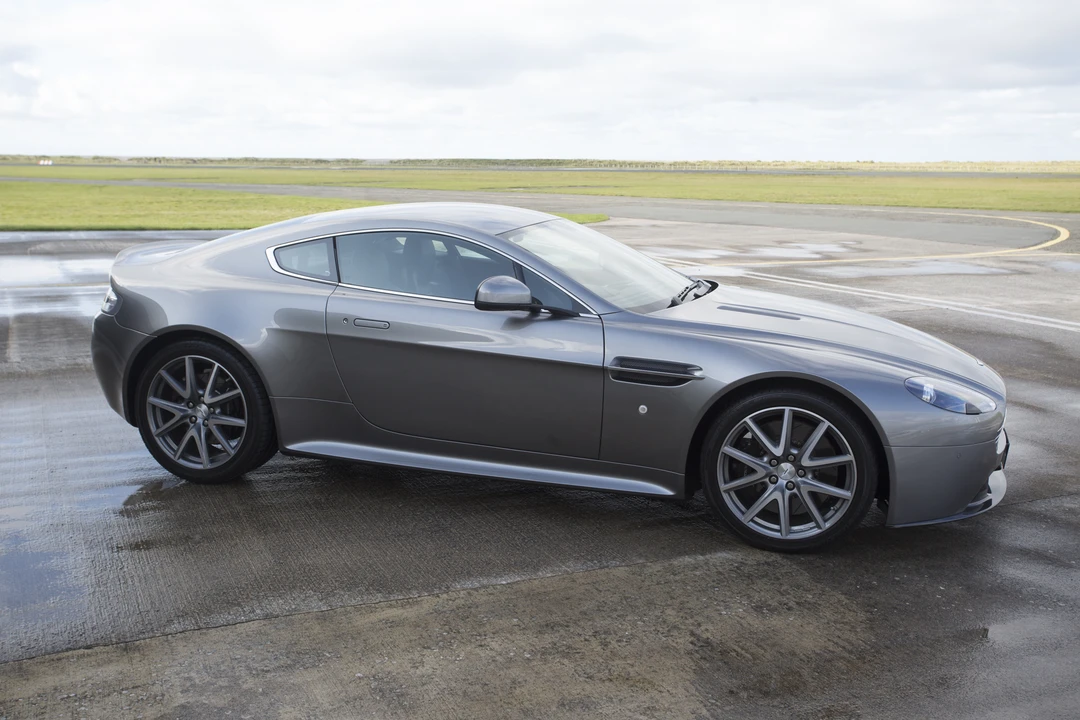 2013 Aston Martin V8 Vantage (2006-2017) - Image 12 of 31