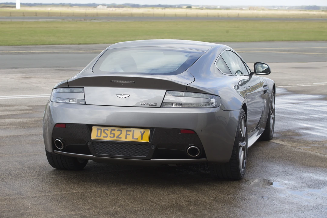 2013 Aston Martin V8 Vantage (2006-2017) - Image 6 of 31