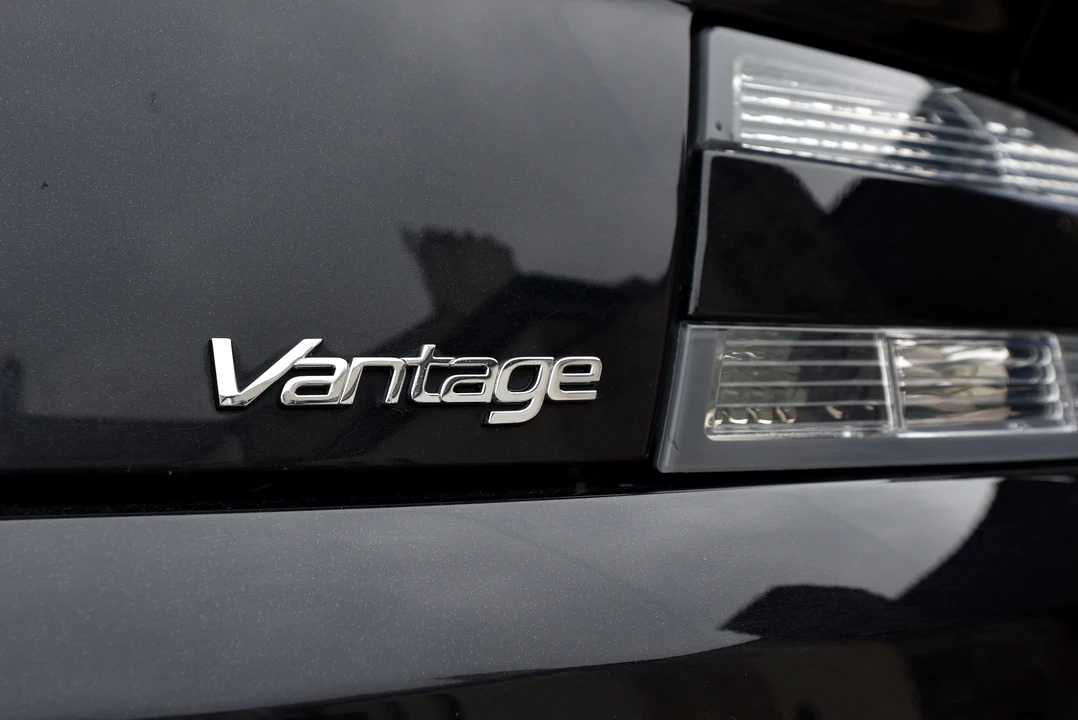 2013 Aston Martin V8 Vantage (2006-2017) - Image 19 of 31
