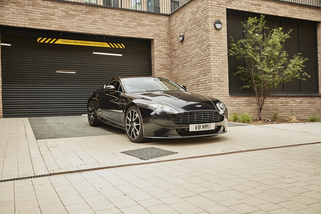 2013 Aston Martin V8 Vantage (2006-2017) - Image 18 of 31